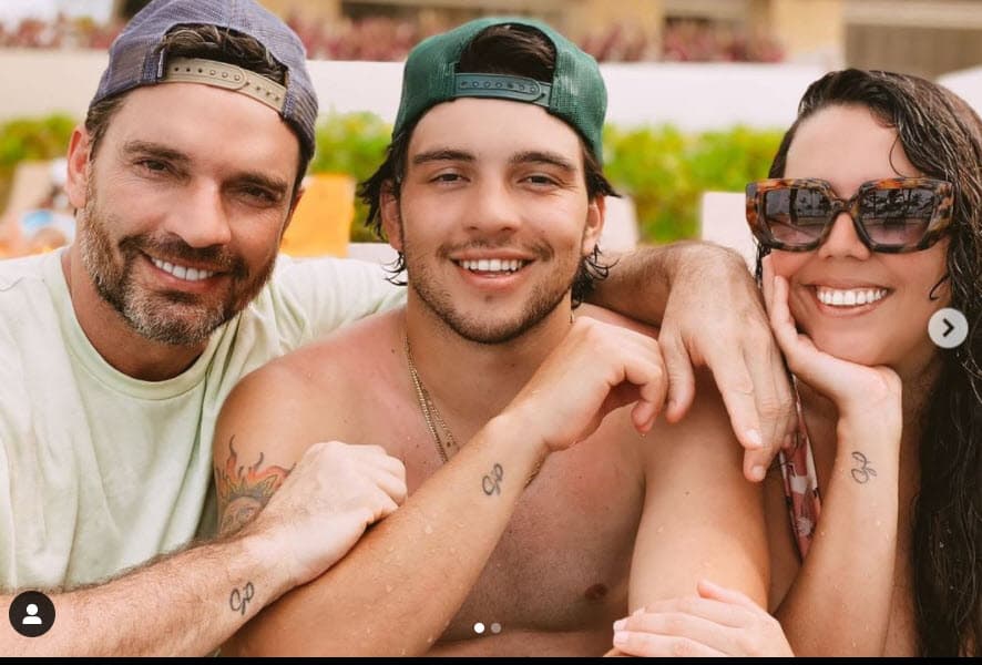 <b><a href="https://www.univision.com/temas/julian-gil" target="_blank">Julián Gil</a></b> vivió recientemente unos días de descanso que fueron incomparables porque los pasó al lado de sus dos hijos mayores: Nicolle y Julián Jr. 
<br>