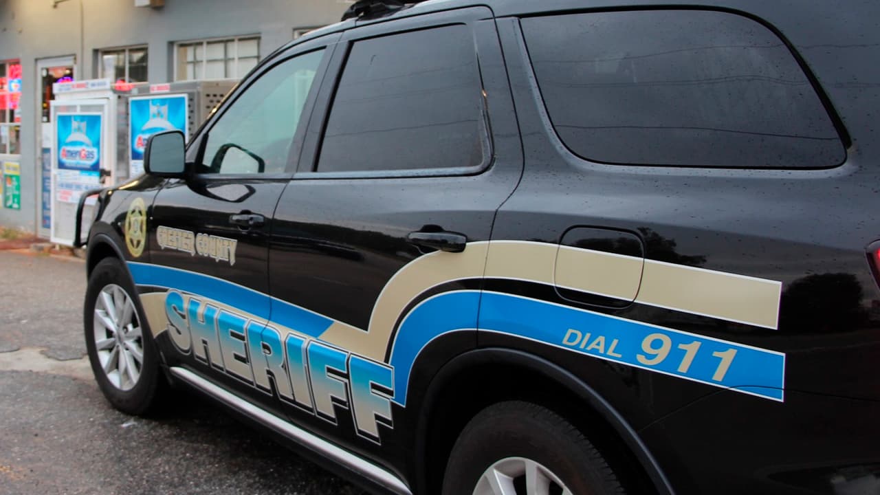 Un muerto y decenas de heridos tras volcadura de autobús escolar durante excursión a Carolina del Norte