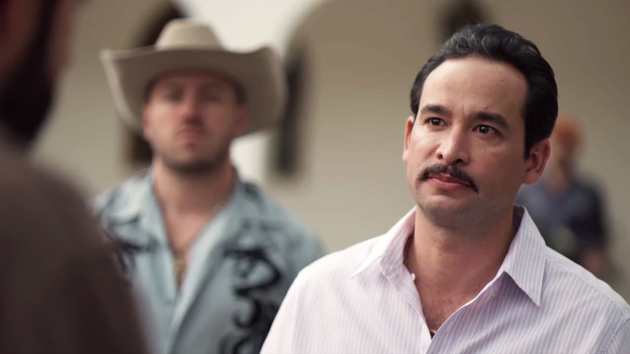 <b><a href="http://www.univision.com/series/el-chapo/paul-choza-is-el-chente-in-el-chapo">‘Chente’</a></b> reminded him that ‘El Chapo’s betrayal had brought bloodbath to the whole country. He swore he would never trust him again.