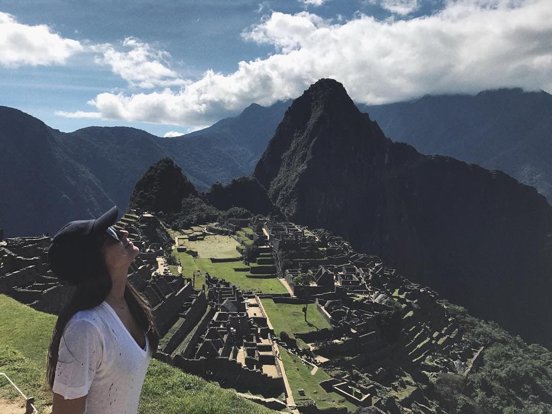 La actriz se está dando una gran vida, pues en Perú ya fue a recorrer Machu Picchu y ha mostrado unos paisajes hermosos dignos de una postal.