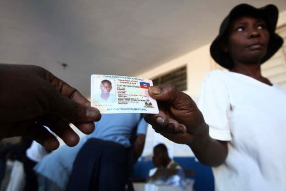 Los preparativos electorales en Haití avanzan "relativamente bien" pese a la epidemia de cólera y las protestas violentas de los últimos días, dijo el viernes el subsecretario de Estado para el hemisferio occidental.