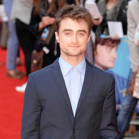 Durante una entrevista con el periodista Sean Evans, Daniel mencionó que sí llegó a considerar Twitter: “Me encantaría decir que hay algún tipo de intelectual, bueno, por la razón de esto. Porque consideré tener un Twitter y sé al 100% que si lo hiciera, todos ustedes se despertarían con historias como ‘Dan Radcliffe se pelea con una persona random en Twitter'”.