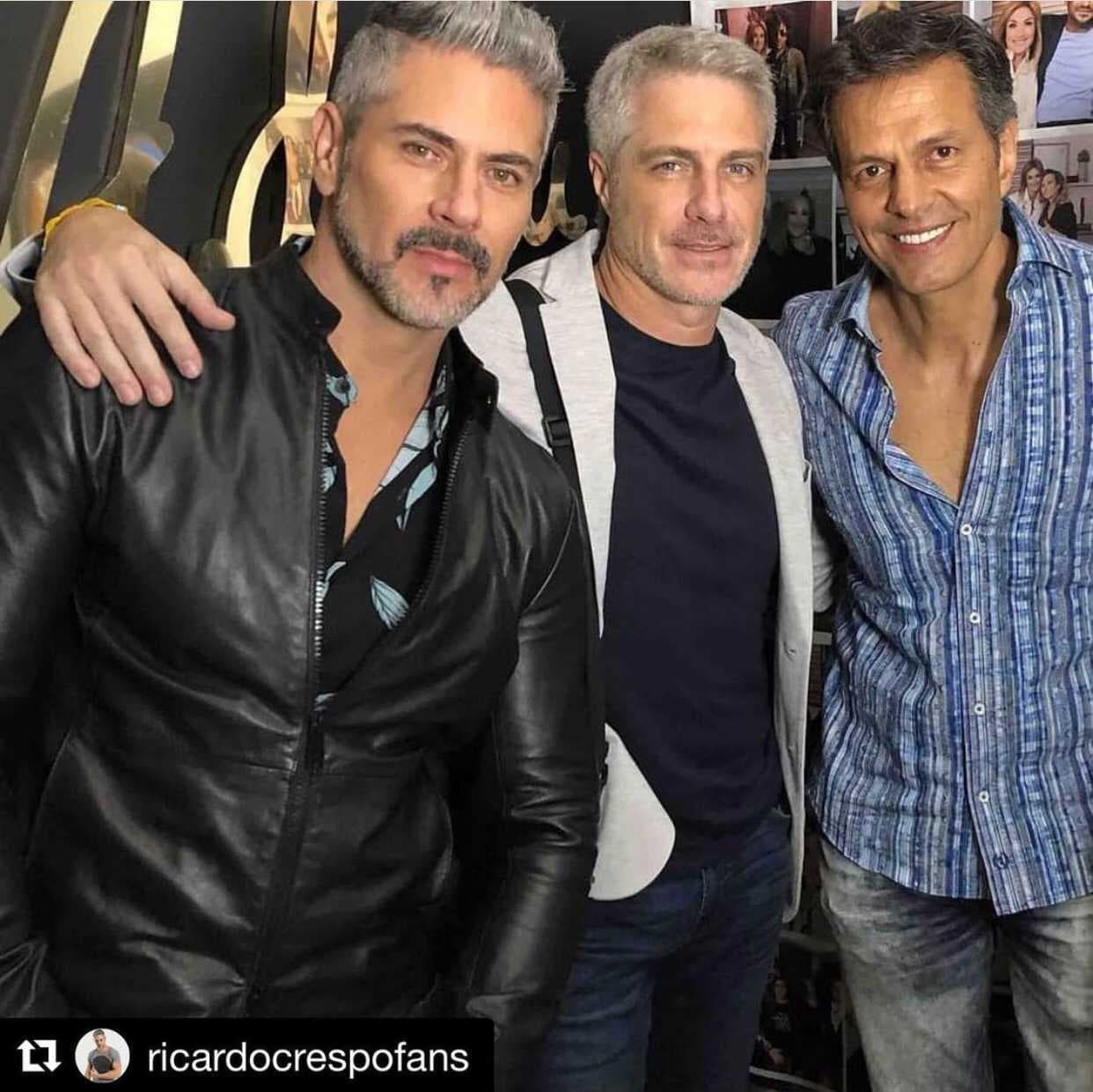 También se integró al concepto 'Caballeros cantan', en donde se unió a Lisardo, Agustín Arana, Manuel Landeta y Chao.
<br>