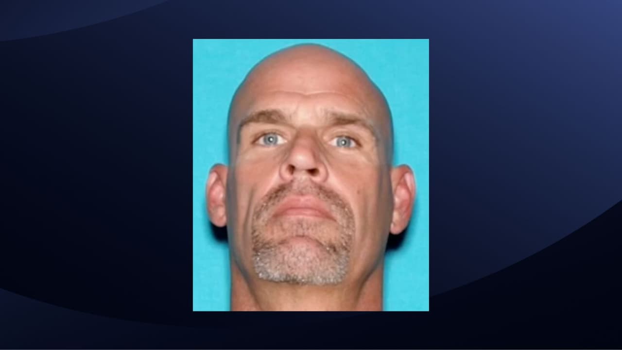 Hombre acusado de secuestro después de supuestamente mantener a una mujer como rehén durante un año