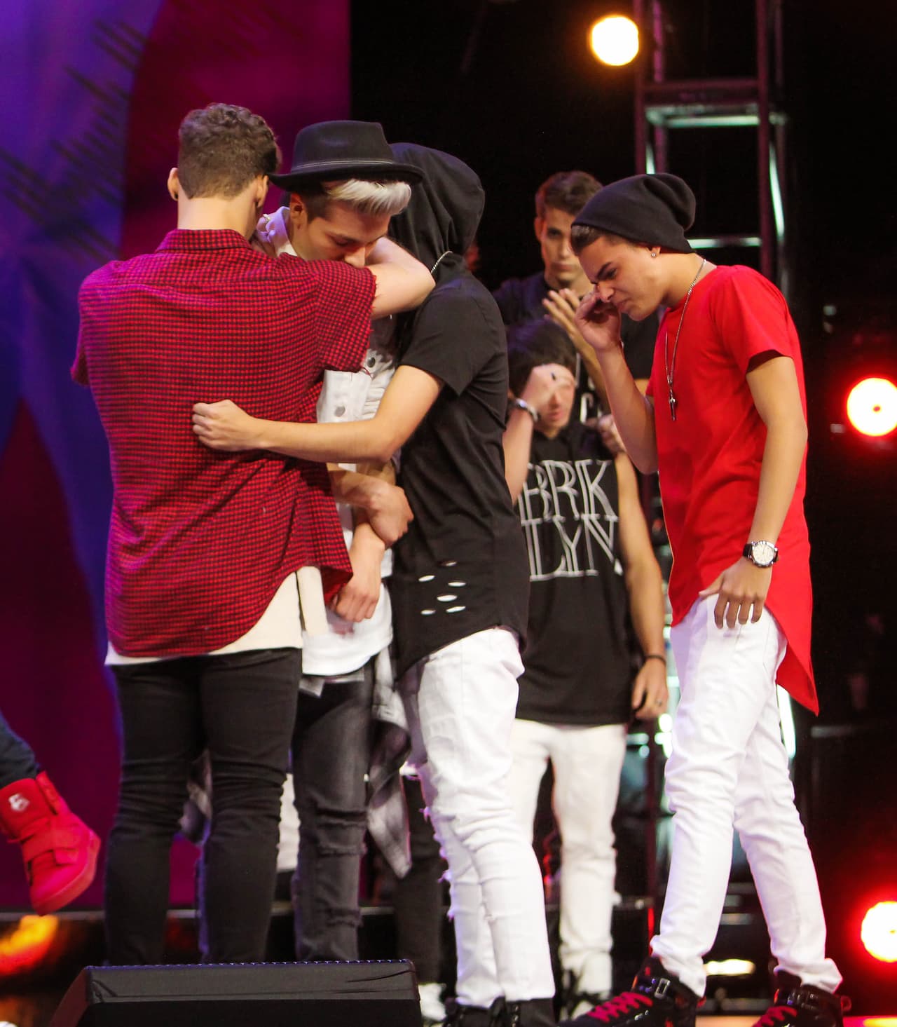 Quedaron Garmandy, Fabyán, Murckpys, Brian y Alex.