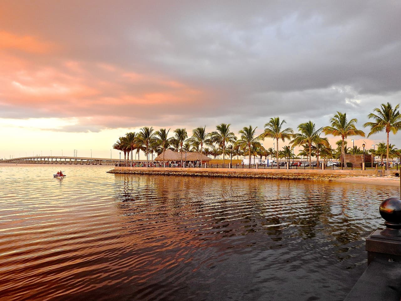 <b>Puesto 3. Punta Gorda, Florida</b>
<br>
<br>Aumento de la población por la migración: 31.3% entre 2010 y 2020. La ciudad recibió 50,133 nuevos habitantes en la última década.
<br>
<br>Población estimada en 2020: 194,711 personas.
<br>