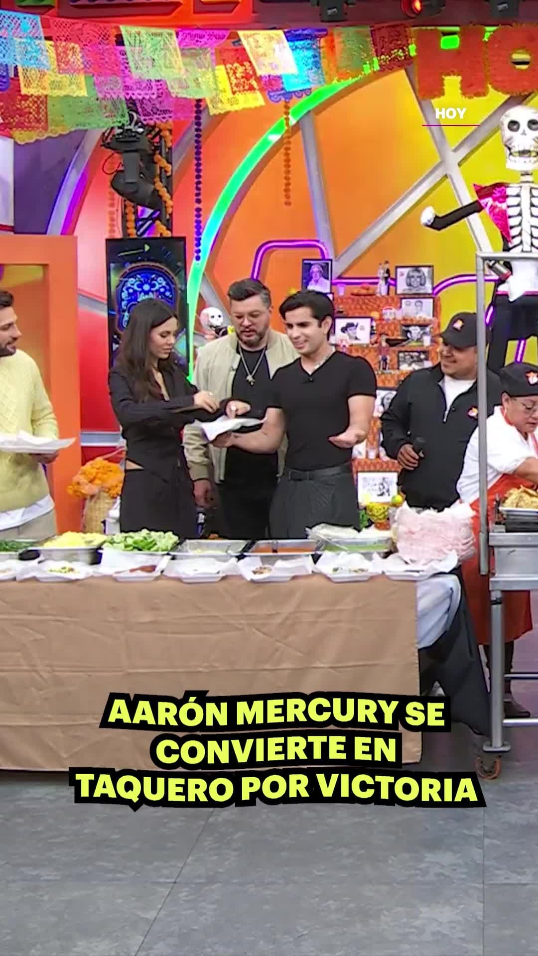 #AaronMercury CONQUISTA A #Victoria con unos tacos al pastor