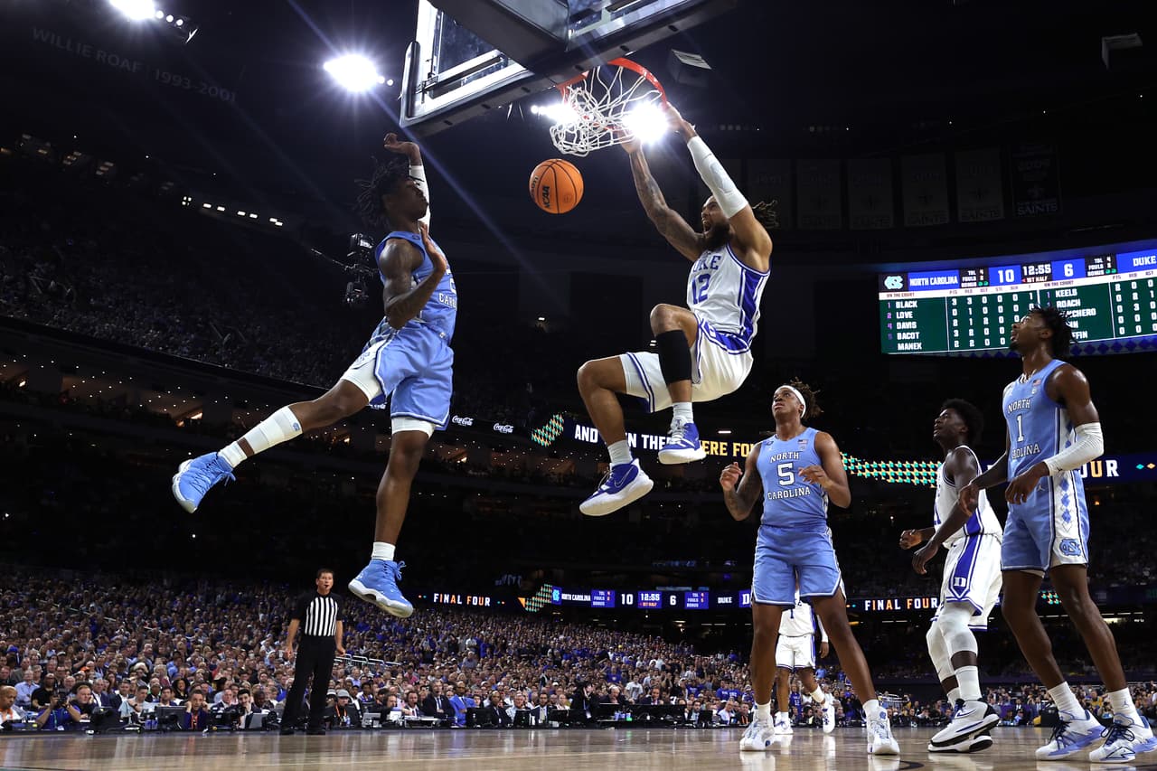 <b>Recuerde que estos artículos están prohibidos si se une a la celebración: </b>armas de cualquier tipo, fuegos artificiales y explosivos, sustancias inflamables, muebles, bebidas alcohólicas, botellas de vidrio, cavas/coolers, pintura y animales.