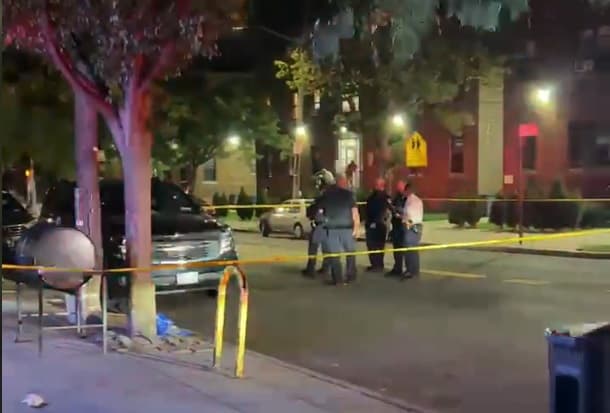 Tiroteo en Queens deja dos personas heridas la noche de este jueves