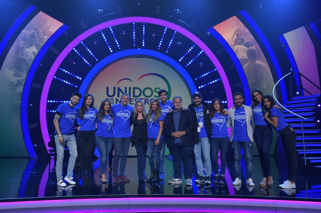 Los conductores de los programas de Univision no faltaron a 'Unidos por los nuestros'.