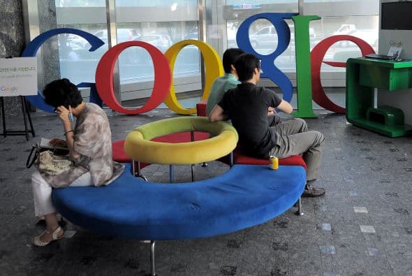 1.GOOGLE- Esta compañía conocida a nivel mundial se encuentra buscando a nuevos elementos que formen parte de su plantilla laboral, específicamente 701 personas. De ellas la mayoría será contratada para su equipo de ventas, e ingeniería.