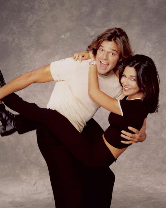 Donde cautivó a las mujeres con su encanto latino.