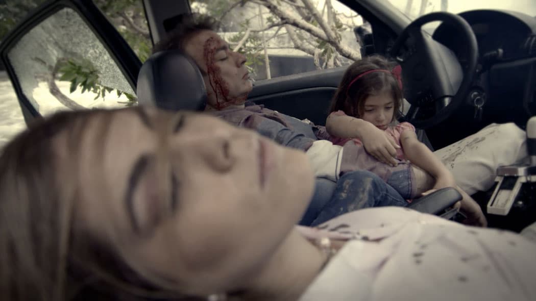 Los padres murieron instantáneamente, Ana Laura se lastimó tanto la pierna que tuvieron que amputársela.