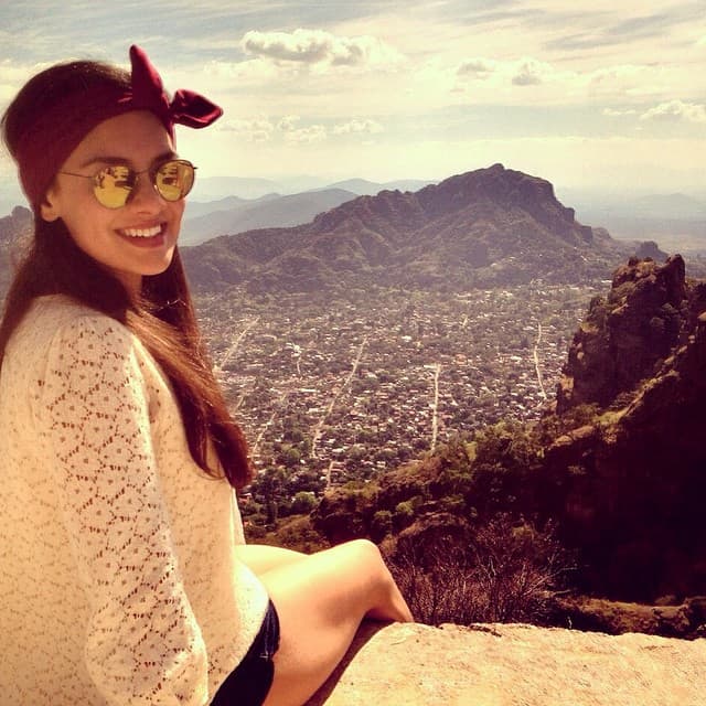 Gracias a su interpretación, en el 2016 el productor Roberto Gómez Fernández volvió a llamarle para formar parte de 
<i>El hotel de los secretos.</i>