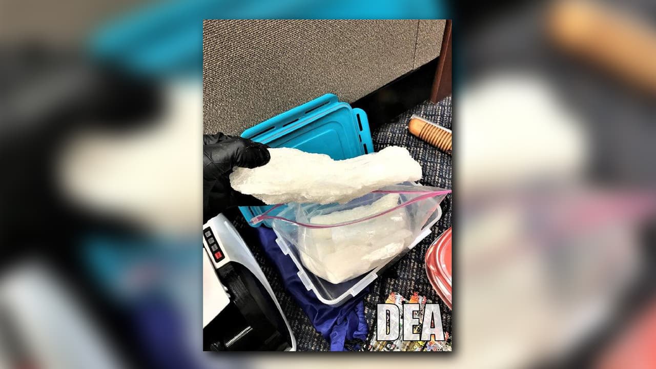 La “Operación Wu Block”resultó en la incautación de más de 58 kilogramos de metanfetamina, más de dos kilogramos de heroína, 31 armas y $ 56,000 y la detención de 68 personas.