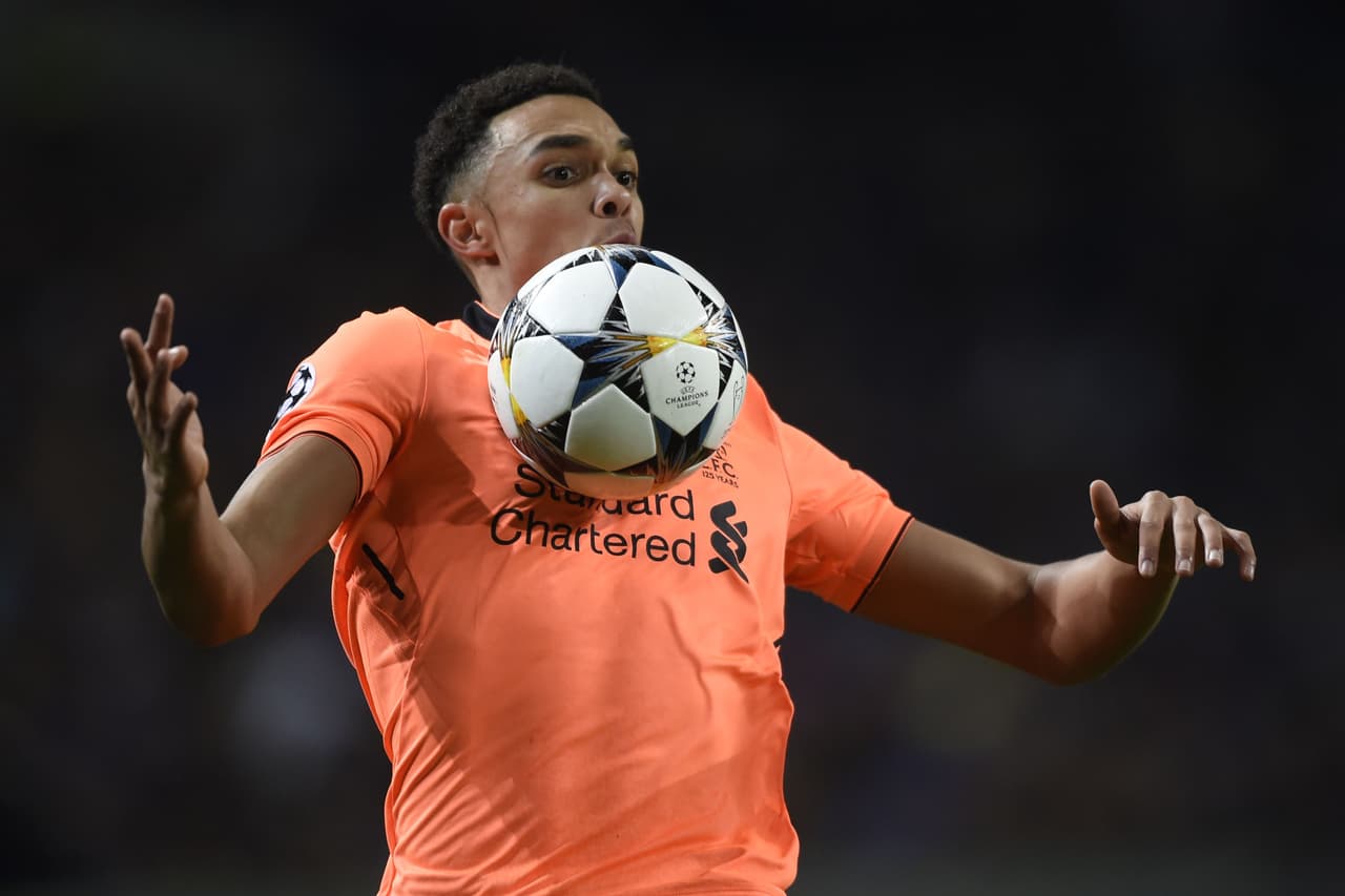 Liverpool fue agresivo desde el comienzo del partido e impuso condiciones a pesar de ser visitante en Portugal.