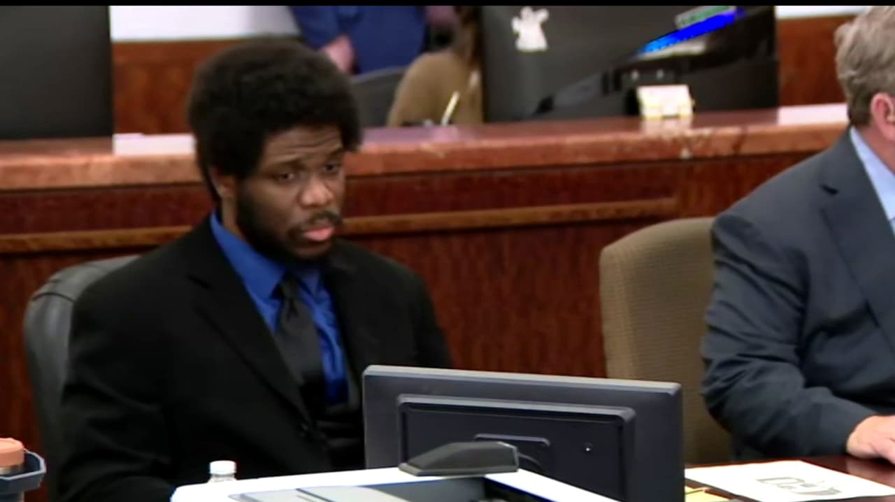 Inicia el juicio contra el acusado de asesinar al agente Darren Almendarez durante el robo de un catalizador