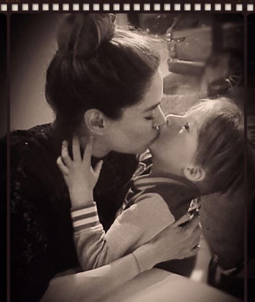 #MiAmorDelBueno: Galilea es una súper mamá y con sólo mirar esta imagen, también nos derretimos con todo ese amor que existe entre ellos.