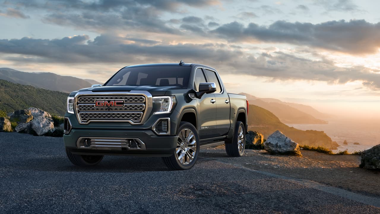 Siempre se ha distinguido por ser una pickup premium, pero esta nueva generación 
<b>la GMC Sierra eleva </b>sus prestaciones, además de contar con mucha tecnología y novedades únicas en el segmento. Llega a EEUU el próximo otoño.
