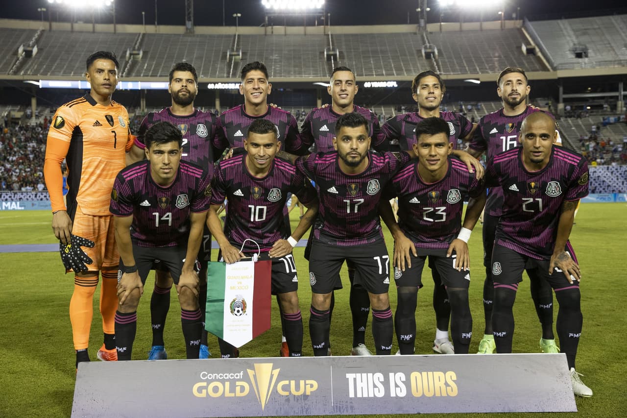 Tras su decepcionante debut ante Trinidad y Tobago, el Tricolor consiguió su primera victoria en la Copa Oro de la mano del 'Mellizo', quien hizo dos goles, y Orbelín Pineda, quien marcó el tercero.