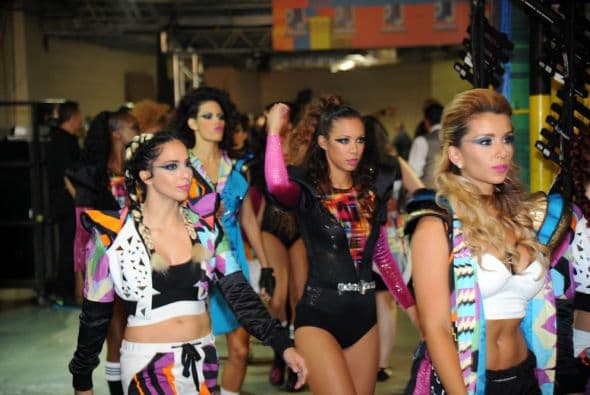 Como siempre, no puedes verlo todo en la televisión. Por eso, we always got your back con nuestro lente bien ubicado en el backstage.