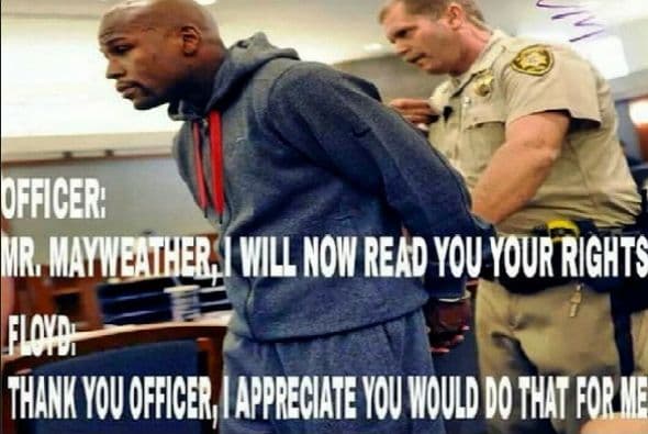 50 Cent continúa sobre Floyd Mayweather Jr. El rapero subió varias fotos a su cuenta de instagram donde se burla del boxeador y le mandó un mensaje: 'Voy a estar en Las Vegas por si quieres pelear' (Foto: Instagram)