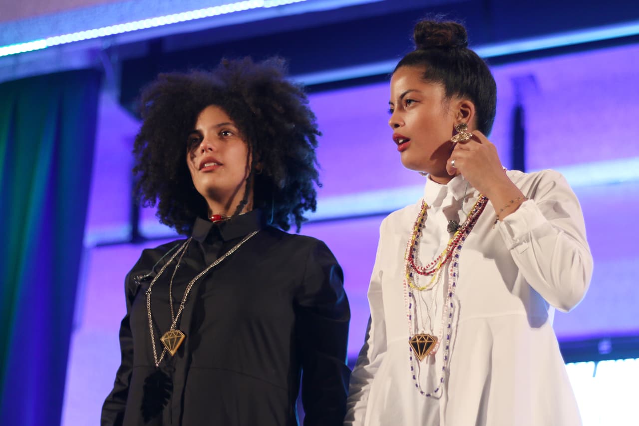 Fotos: Las gemelas de Ibeyi deslumbran en Miami