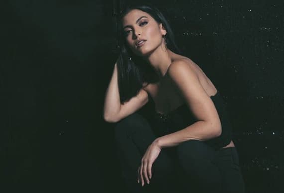 Durante años vivió con medicamentos que no eran los más adecuados para su enfermedad y esto le quitó calidad de vida: "Estoy recuperando el tiempo perdido con un tratamiento incorrecto, y aprendiendo cómo adaptar mi vida a esta enfermedad que mucho me quitó, me enseñó y me seguirá enseñando", explicó en la red social.