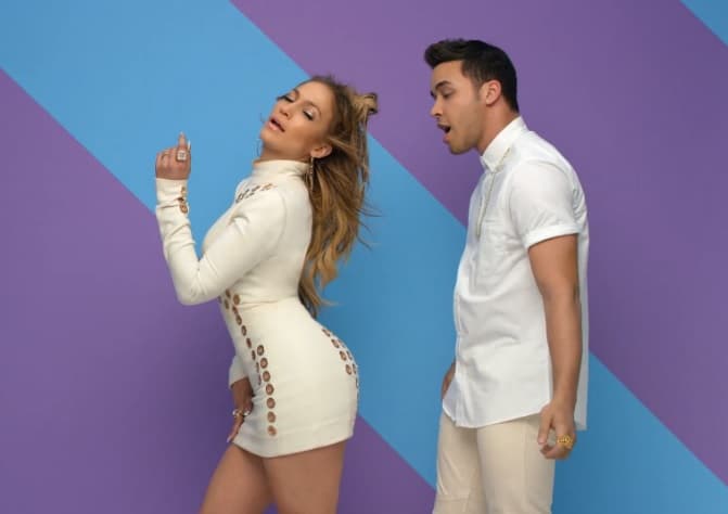 Prince Royce, JLo y Pitbull estrenaron su nuevo video musical.