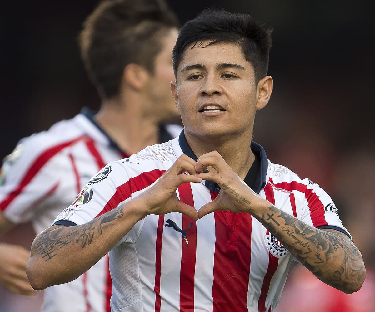 El delantero de 23 años Javier 'Chofis' López, fue el héroe de Chivas en la victoria 2-0 sobre Veracruz en el inicio de la jornada 5 del Apertura 2018 de la Liga MX.