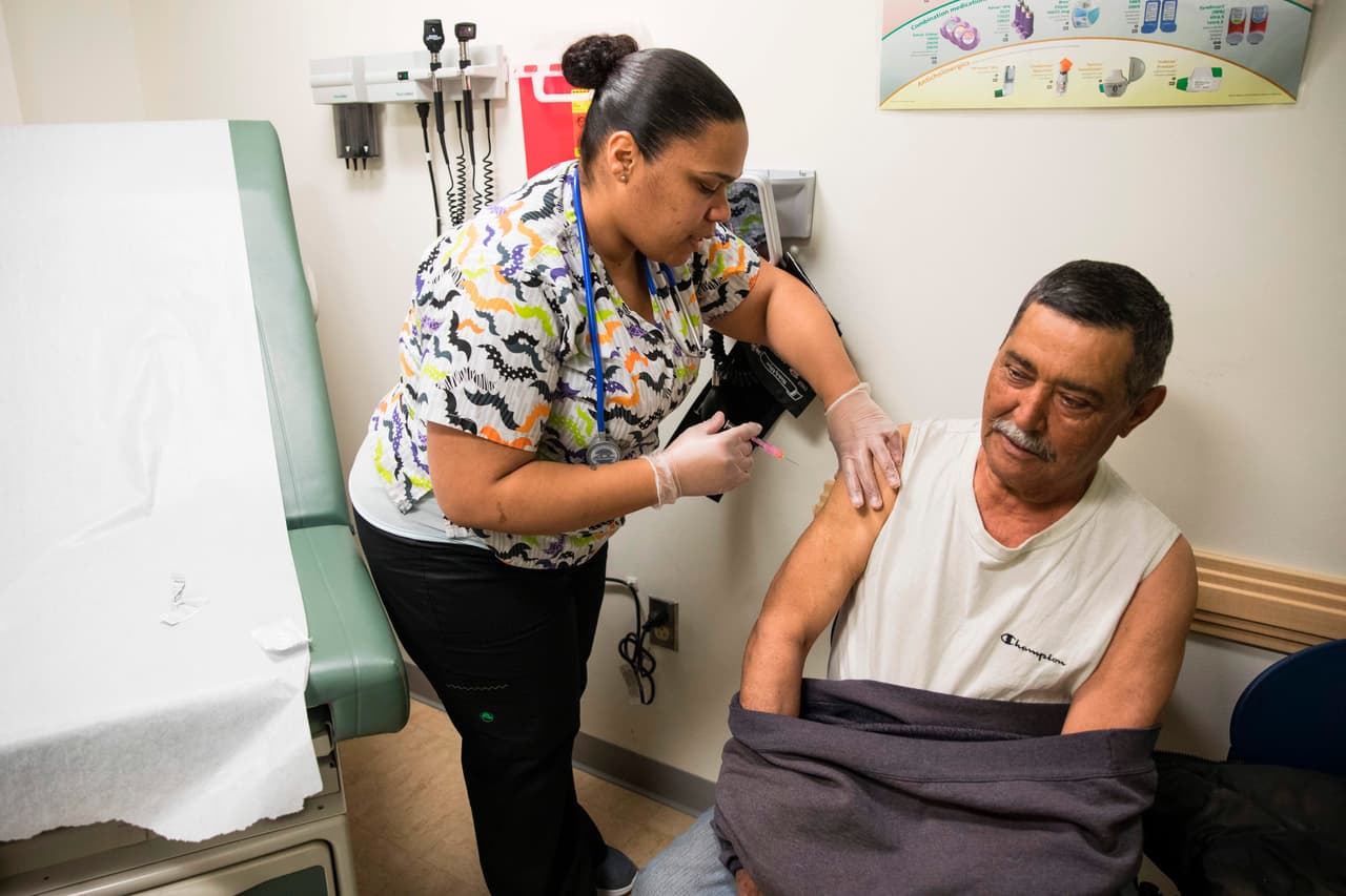 57% de los adultos hispanos sienten que el idioma limita su acceso a la atención médica