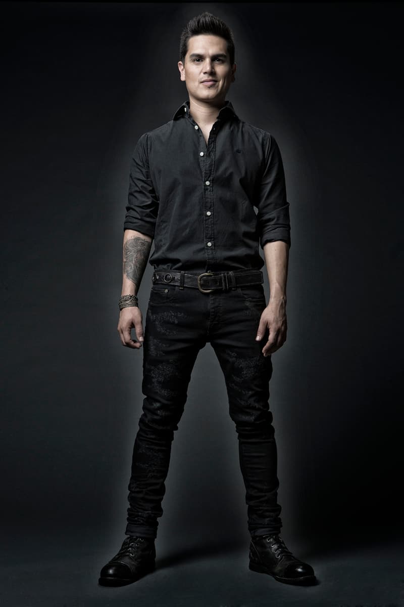 <span class="cms-h3-H3"><b>Régulo Caro.</b></span> 
<b><h3 class="cms-h3-H3">Nominaciones: 2</h3> ¿A qué está nominado? </b> Artista Masculino del Año Regional Mexicano y Canción del Año Regional Mexicano por "Cicatriiices".