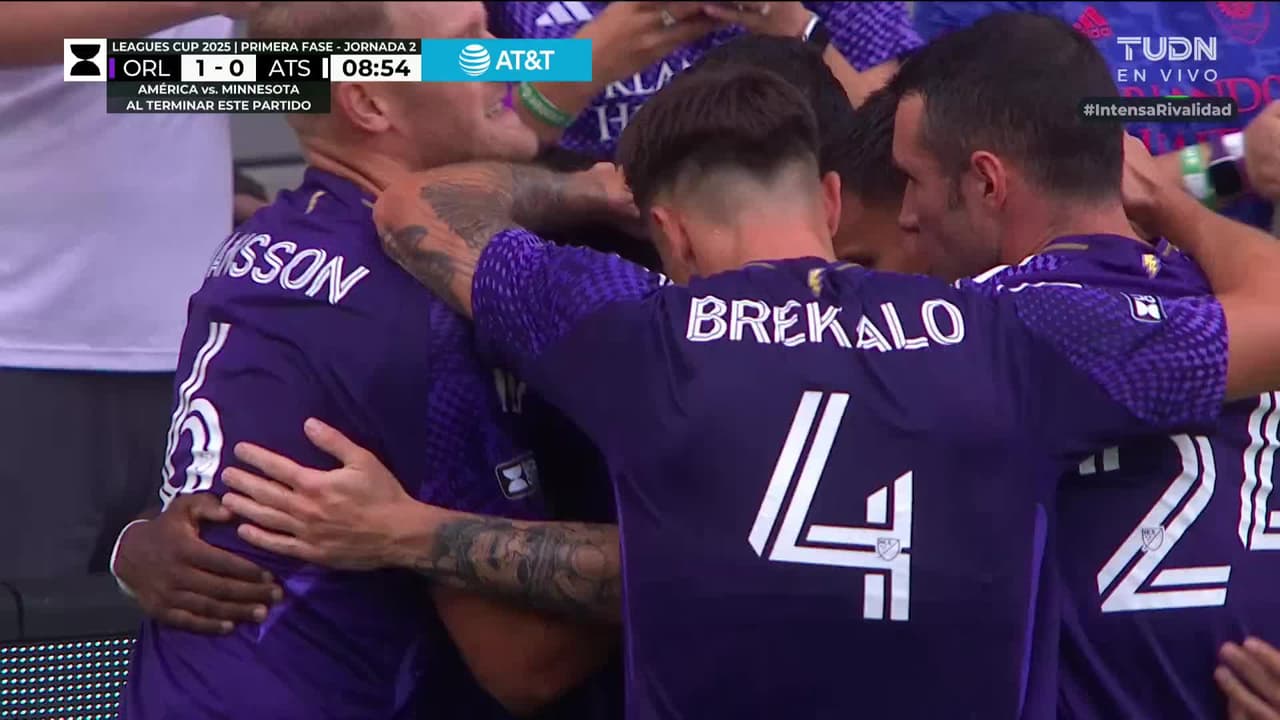 ¡Gol de Orlando City! Error de González en la salida que aprovecha Angulo