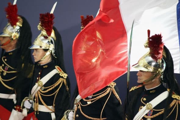 "Esto debe quedar claro como el agua", dijeron antes de apelar a la "unidad nacional y política" y al "sentido de la responsabilidad" de los griegos, tras la situación en que ha quedado el primer ministro Giorgos Papandreu.