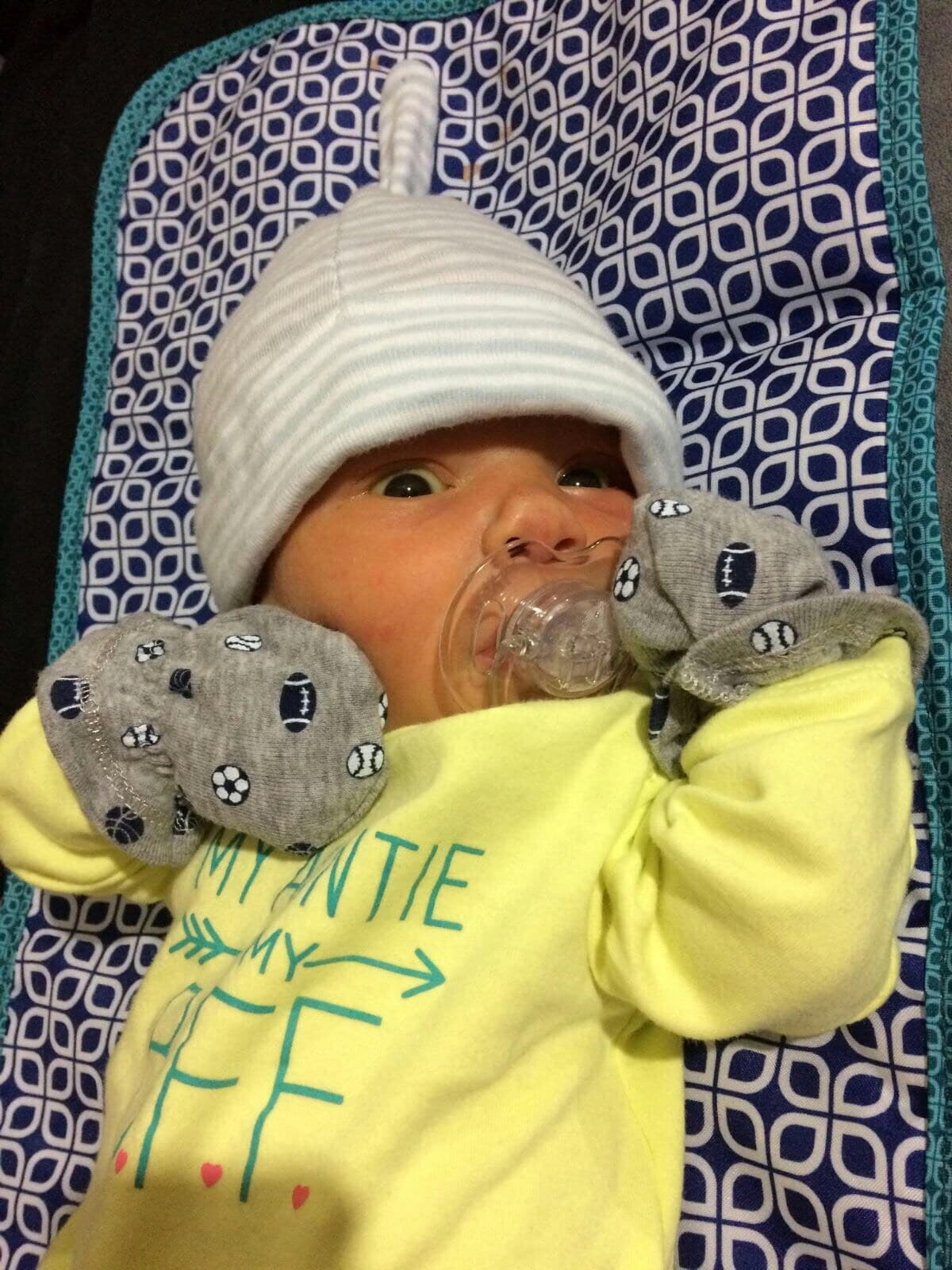 Para muchos fue una gran sorpresa que
<b><a href="http://www.univision.com/temas/carlitos-el-productor" target="_blank">Carlitos 'El Productor'</a></b> el simpático colaborador de '
<b><a href="http://www.univision.com/shows/el-gordo-y-la-flaca" target="_blank">El Gordo y La Flaca</a></b>' se convirtiera en papá.
<br>