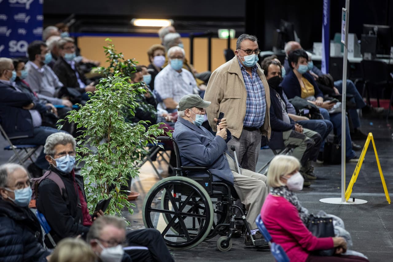 Los pagos en general "se enviarán a las personas elegibles para quienes el IRS no tenía información para emitir un pago, pero que recientemente presentaron una declaración de impuestos, así como a las personas que califican para pagos 'plus-up'".