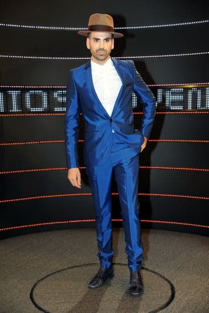 Como siempre, el talento de Univision llegó en grande a la alfombra de Premios Juventud. El azul, los colores vivos y la moda veraniega predominó.