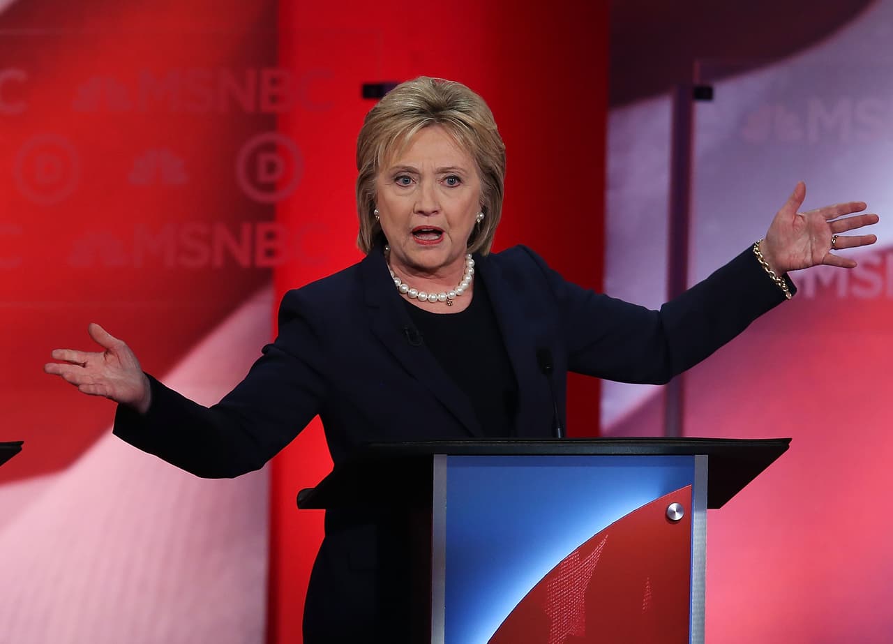 Clinton reitera llamado al Congreso para ayudar a Puerto Rico a superar la crisis