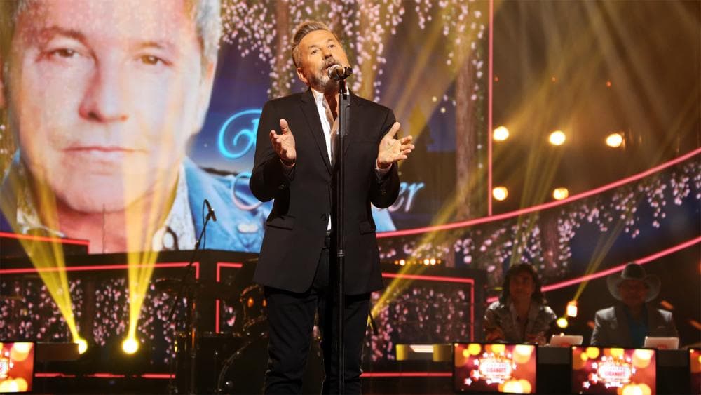 Además de subir al escenario de la semifinal, Ricardo Montaner le dio el último empujoncito a los niños que estaban a nada de coronarse como ganadores.