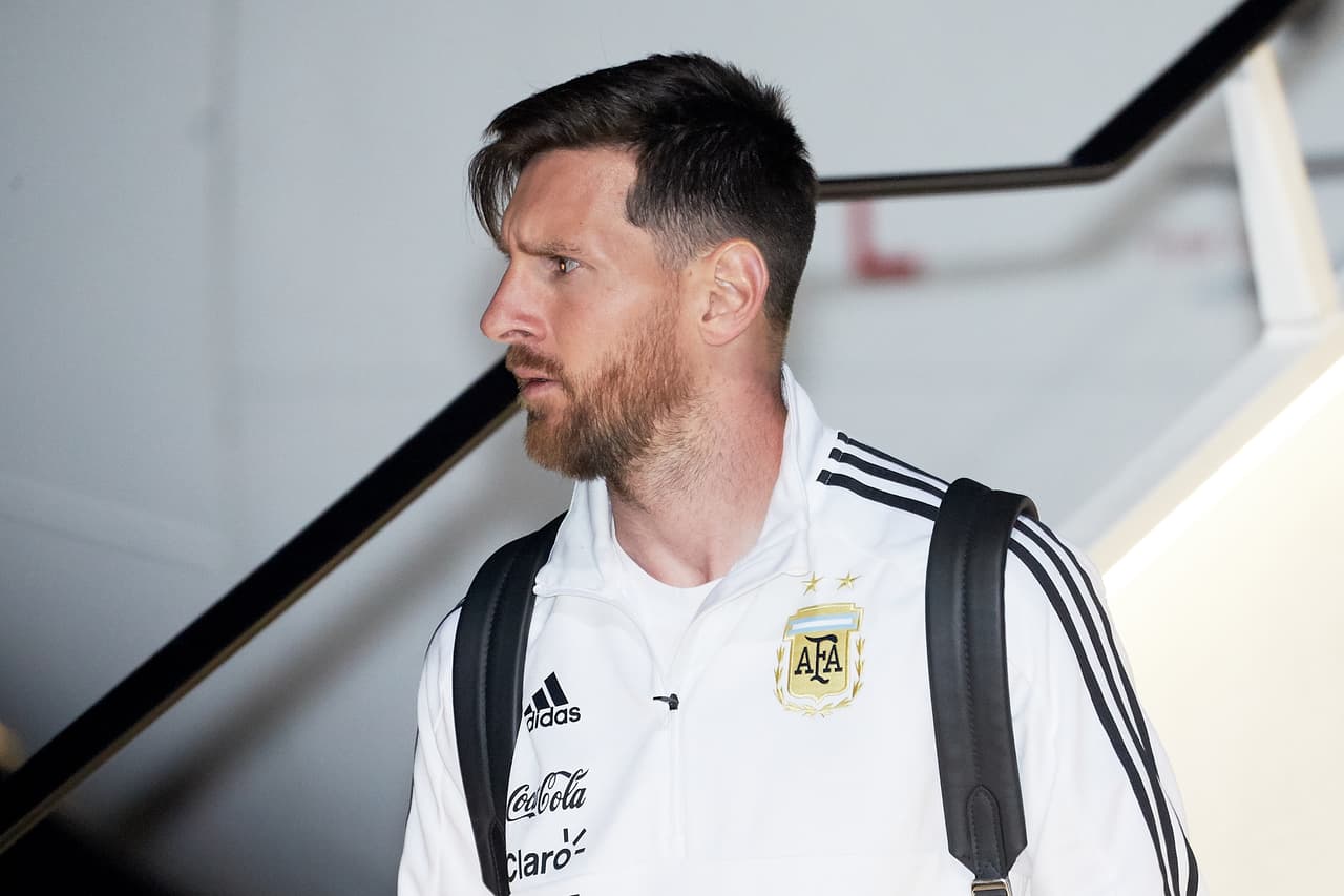Messi, al partir de Rusia, llegó a Barcelona y hasta el momento no se ha pronunciado ni presentado publicamente.