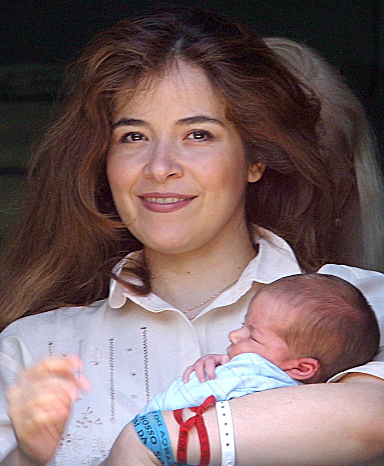 La vida de Ángel Gabriel, el primer hijo varón de la cantante Gloria Trevi, estuvo envuelta en polémica cuando apenas era un recién nacido.
<br>