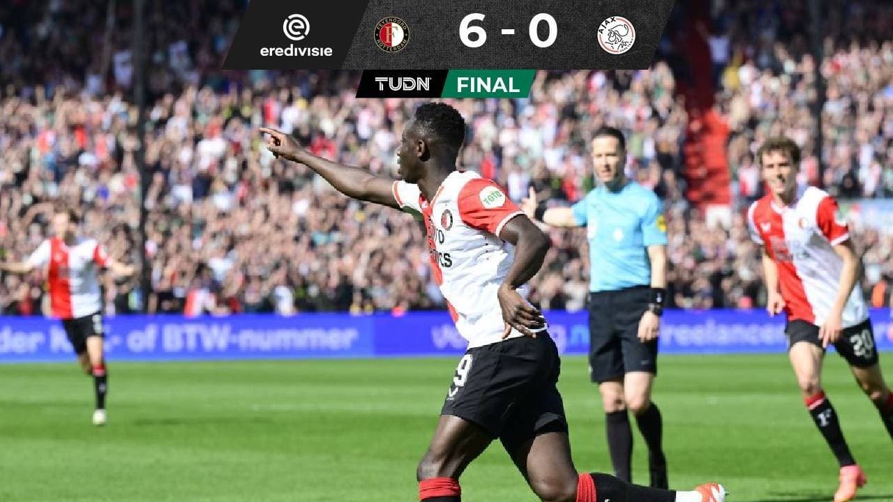 Santi Giménez suma asistencia en histórica goleada del Feyenoord al Ajax