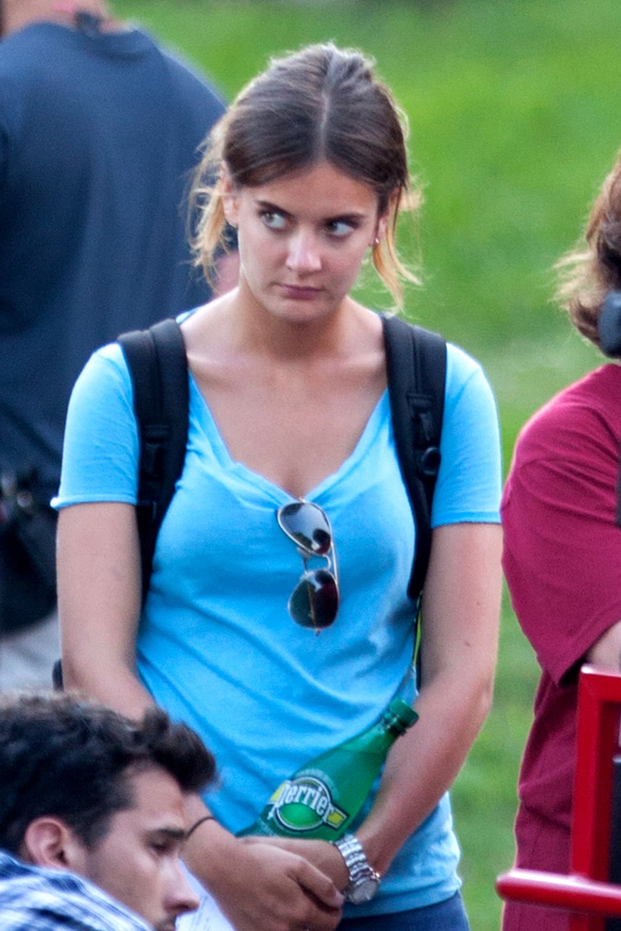 No estamos locos. ¡Ella es idéntica a Katie Holmes!