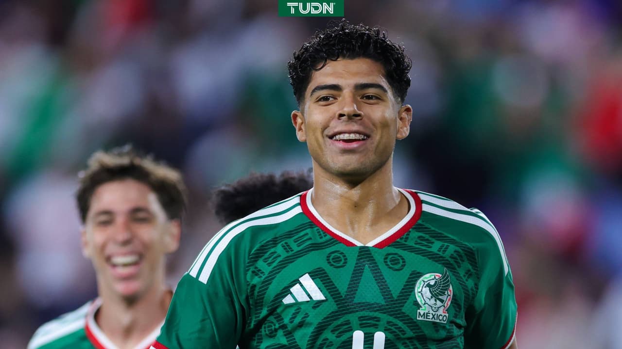 ¡El primero de verde! Víctor Guzmán se estrena con el Tri ante Perú