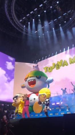 En sus redes sociales, el cantante colombiano hizo gala de su espectáculo en Coachella. Balvin hizo un radical cambio de imagen en su cabellera.