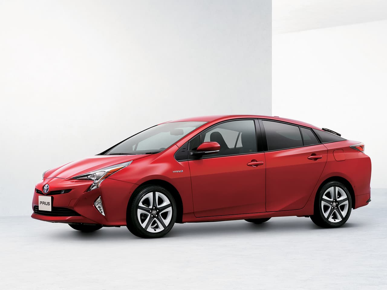 Urgente recall de Toyota ante problemas 'potencialmente mortales' en los Prius 2016 y 2017
