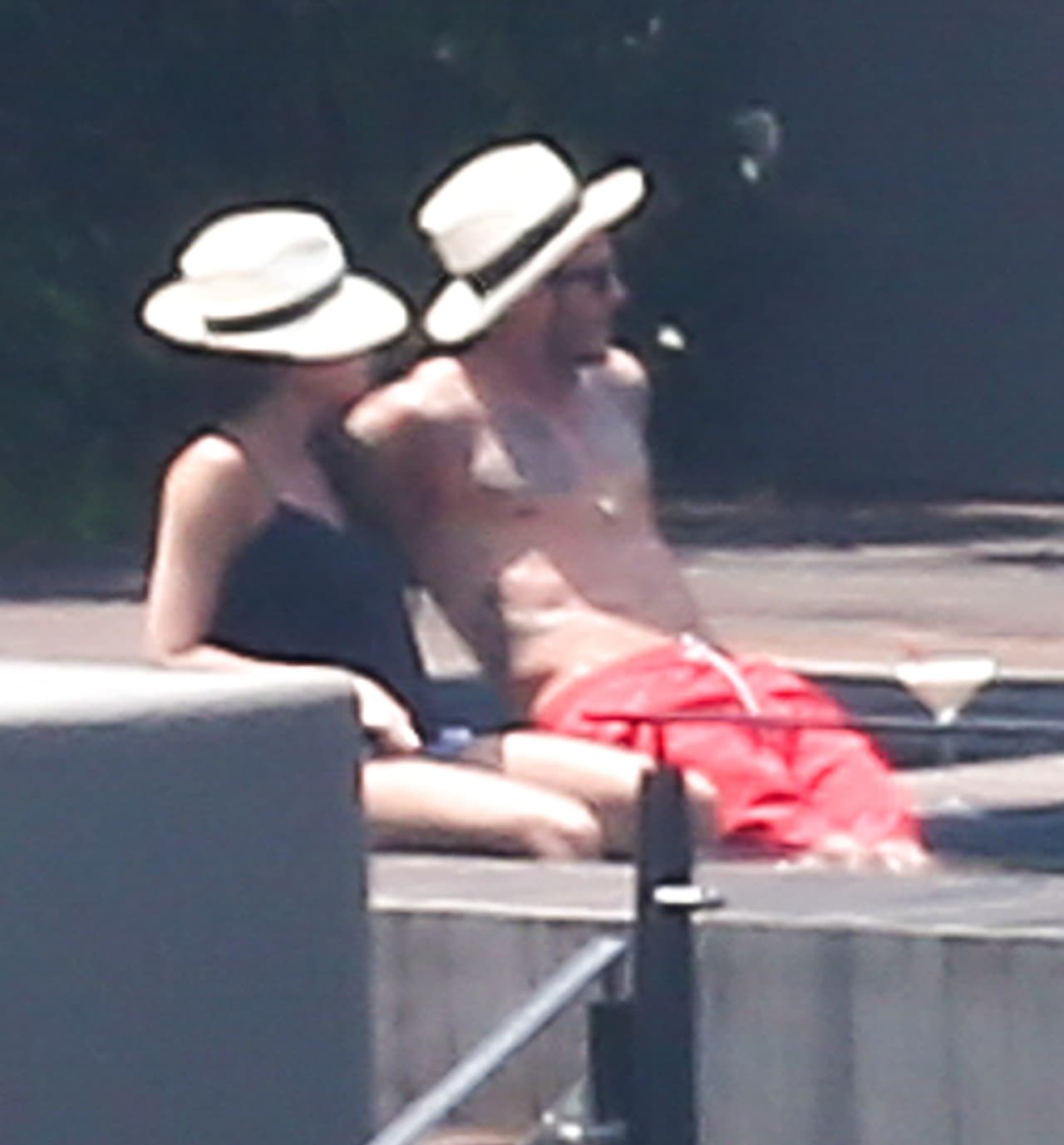 Este par no se quería ir.