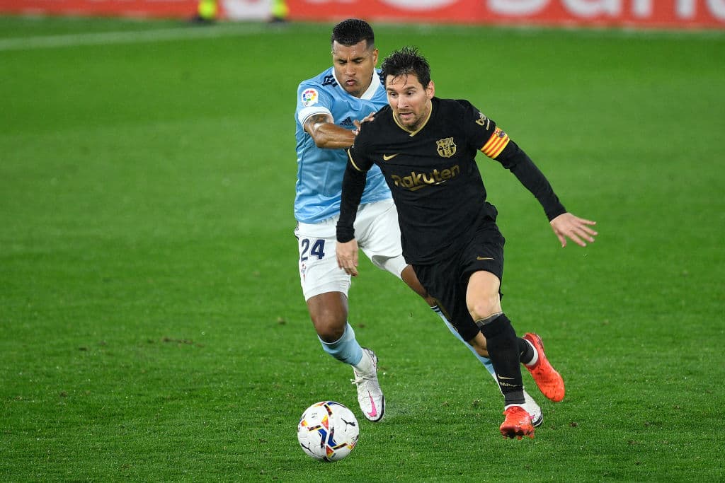 Néstor Araujo ingresó a los 32’ del juego para contener los embates blaugranas.