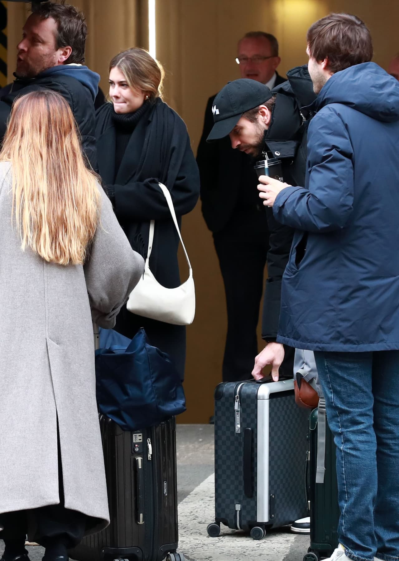 Esta “escapada romántica” se dio días después de que 
<a href="https://www.univision.com/famosos/shakira-pique-hijo-escuela-reunion">Piqué y su ex Shakira</a> se presentaran en el Juzgado de Primera Instancia y de Familia N° 18 de Barcelona para ratificar el acuerdo de custodia sobre sus hijos.
<br>