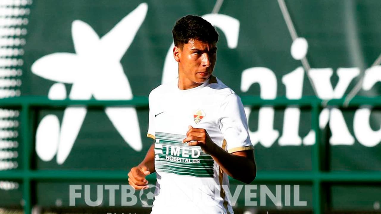 Mexicano Jesús Hernández se luce con golazo en el Elche Juvenil